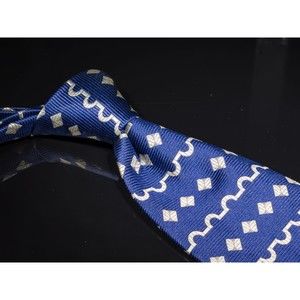 Tom James 100% Silk Tie Blue Silver Geometric Mens Designer Necktie USA
